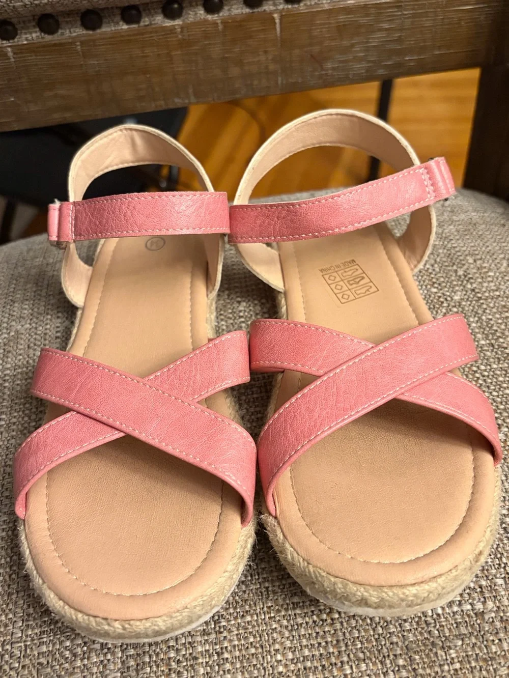 Kids sandals size 6